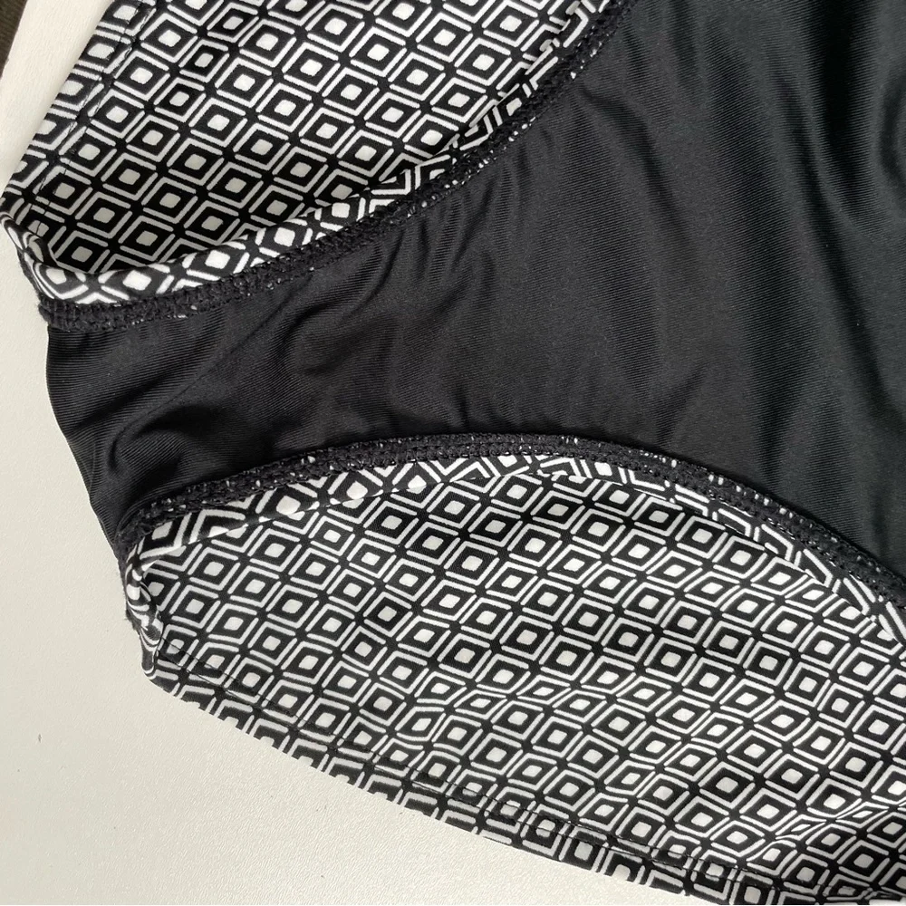 DKNY Swimsuit One Piece Geometric Padded Shelf Bra Ruching Boning Black White - Picture 4 of 16